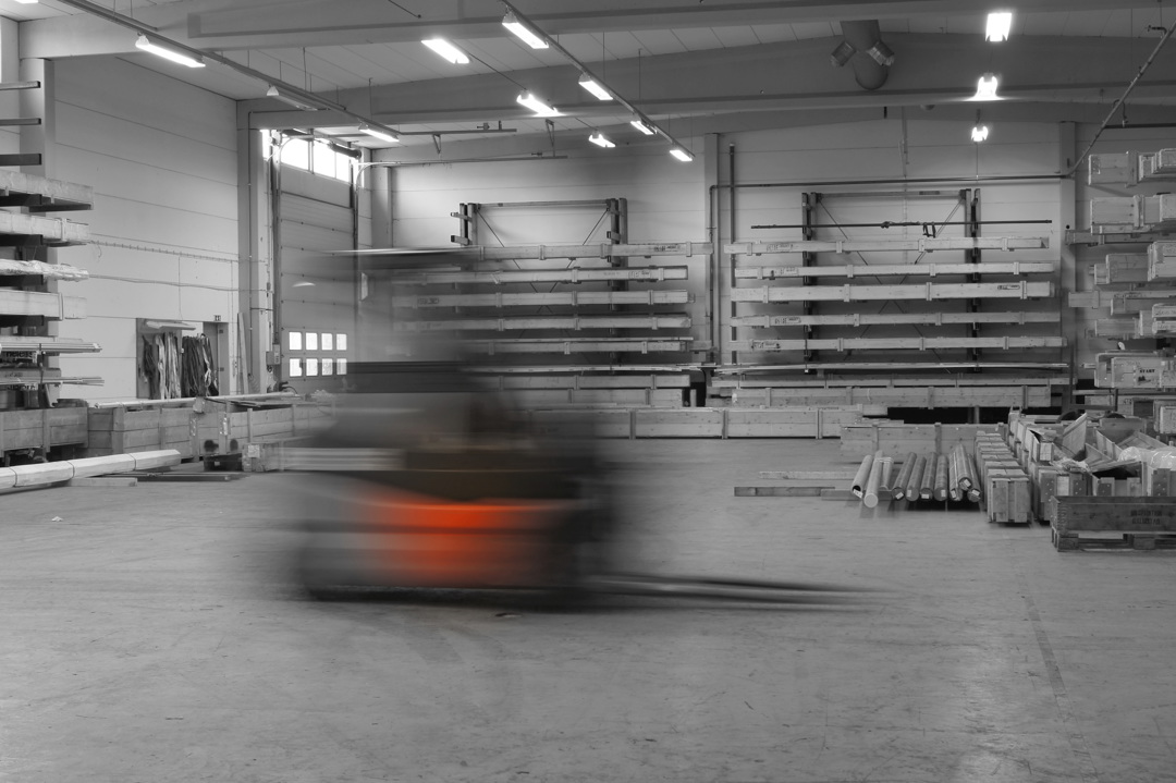 Direct hardening steel